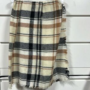Black brown crème blanket Scarf